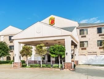 Super 8 By Wyndham North Dallas Area Hotel 2*
