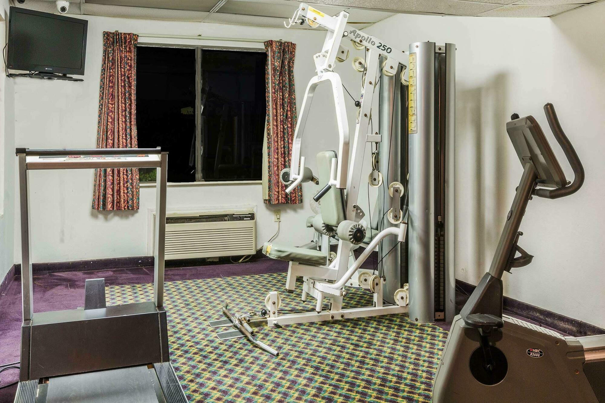 Hotel Super 8 By Wyndham North Dallas Area 2*
