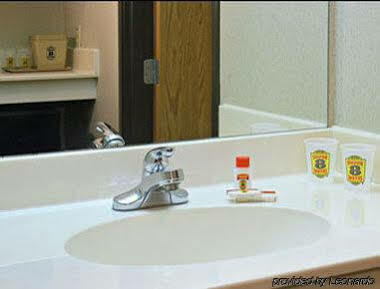 Super 8 By Wyndham North Dallas Area Garland