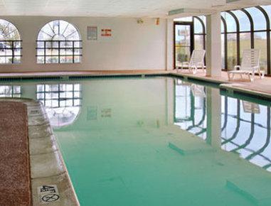 Super 8 By Wyndham North Dallas Area