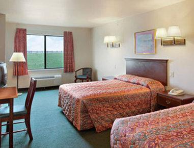 Super 8 By Wyndham North Dallas Area Hotel Garland